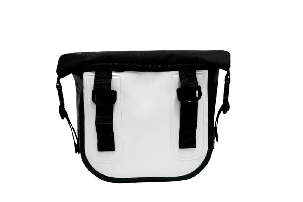 กระเป๋าสะพายกันน้ำ FEELFREE JAZZ 23 สี WHITE / BLACK